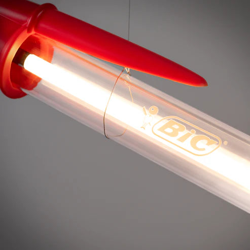 Seletti lampada BIC rossa